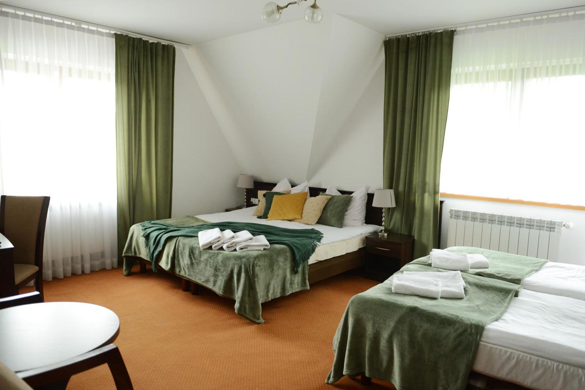 Dw Paryzanka Hotel Poronin Exterior foto